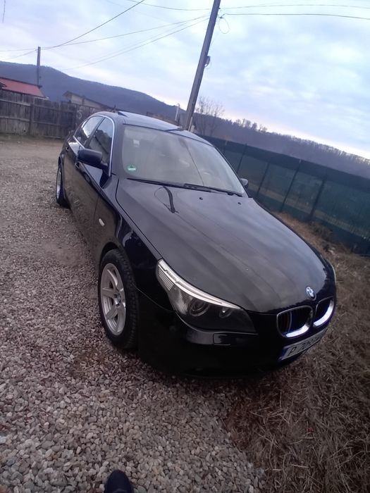 Vând  Sau schimb  BMW E60 525i