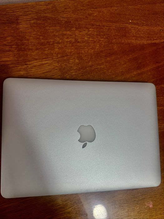 Срочно продаю MacBook Air