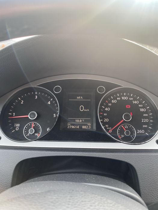 Volkswagen Passat B6 2010 1.6tdi