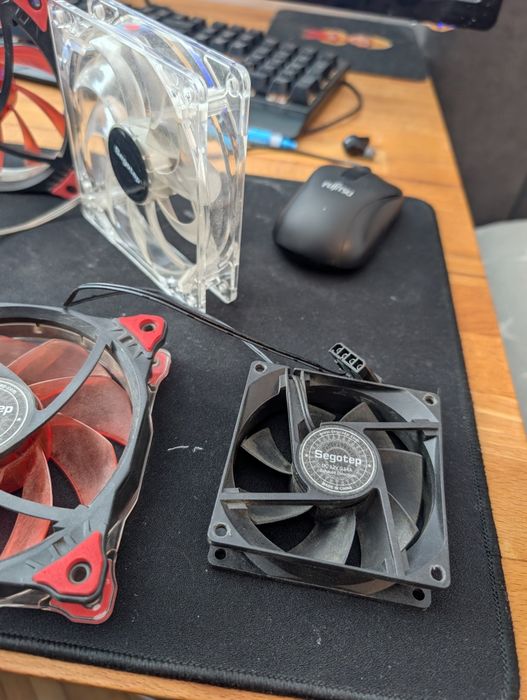 Ventilatoare carcasa PC