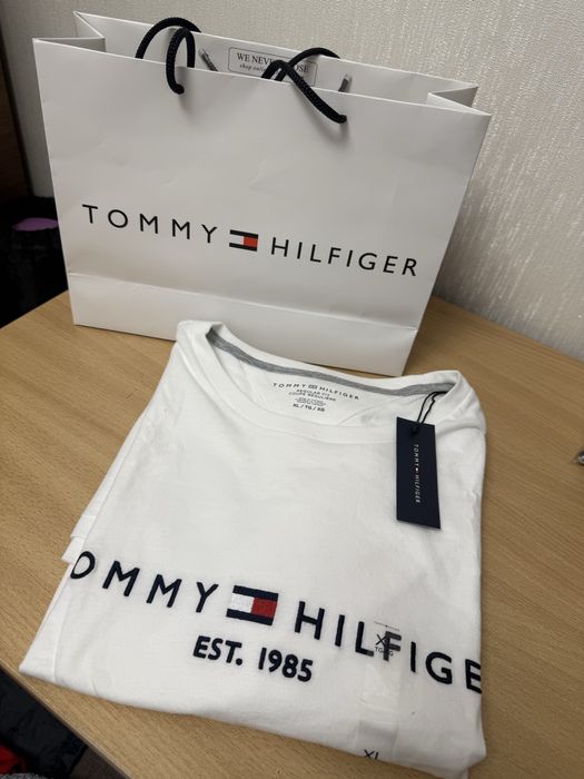 Оригинал футболка Tommy hilfiger