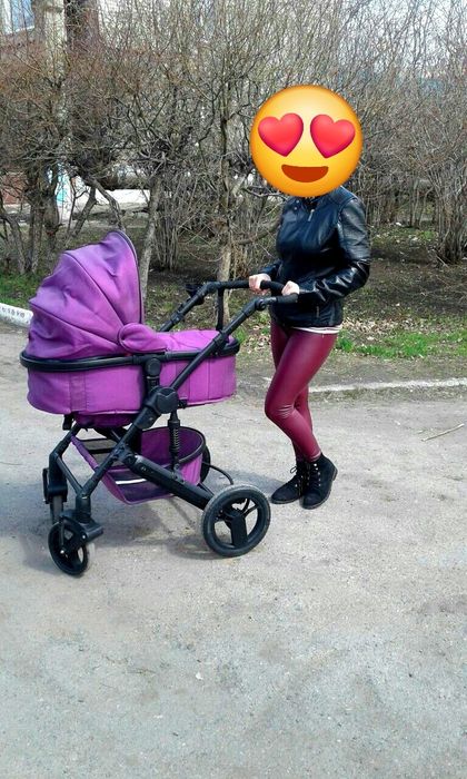 Продам коляску фиолетовую
