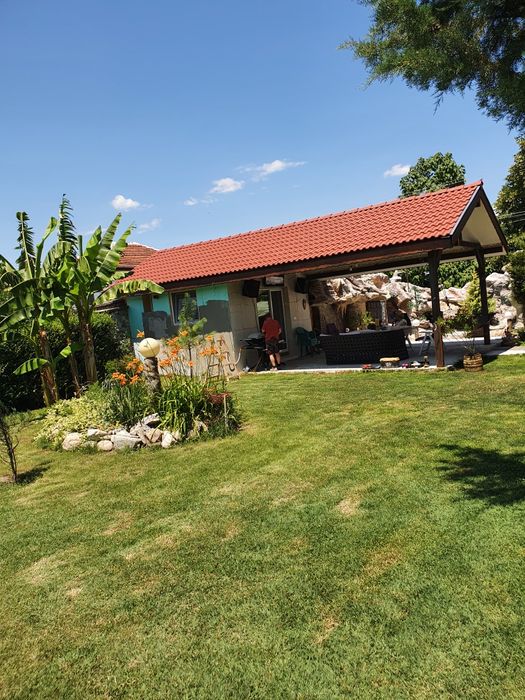 Ремонт на ПОКРИВ Изграждане на Покриви и Навеси.