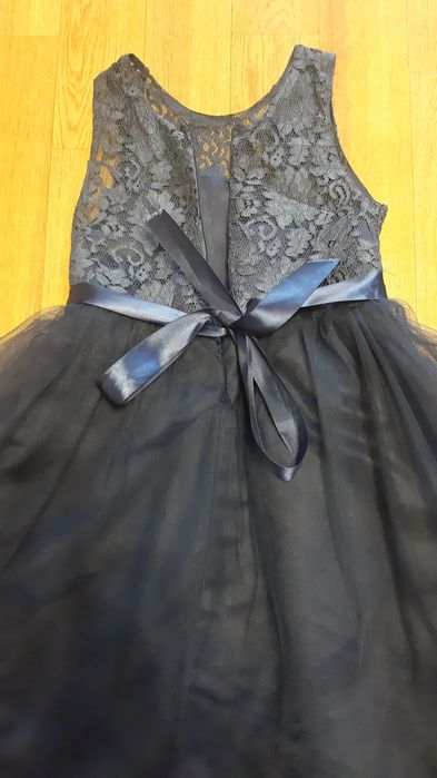 Вечернее платье на девочку. Рост 150см.