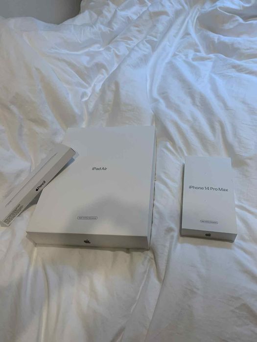 iPad Air 13” + Apple Pencil & Keyboard | Нови, закупени от САЩ