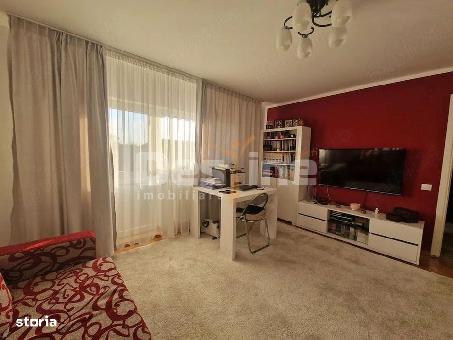 Apartament 3 camere de vanzare