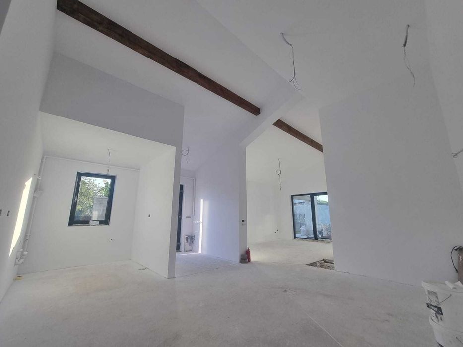 Vand duplex modern pe parter, in  Ghiroda, toate utilitatile, 141 mp utili, 420 mp teren, gradina 130 mp