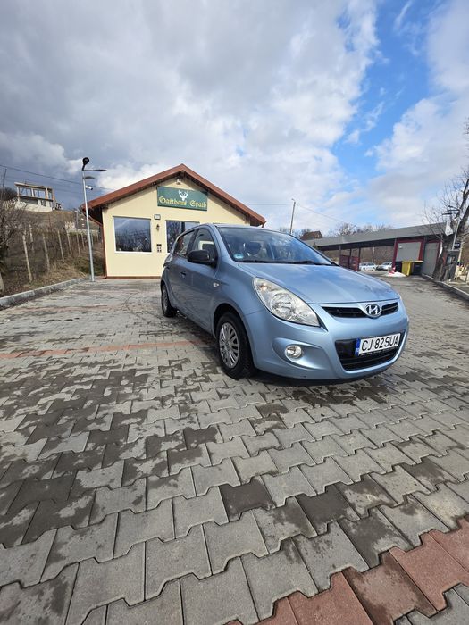 Vând Hyundai  i20 / 137000 km