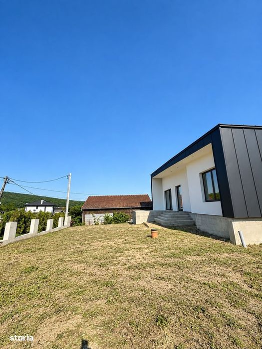 Casa moderna parter 115 mp Corunca