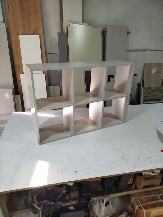 Книжная полка, полочка настенная, стеллаж, этажерка, тумбочка.