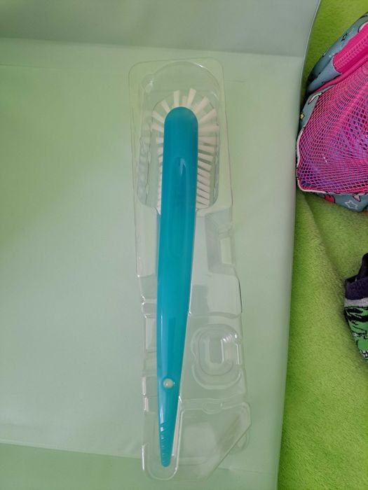 Avent ръчна помпа+шише+четка