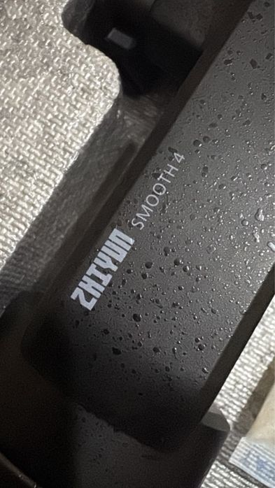 Стабилизатор Zhiyun smooth-4