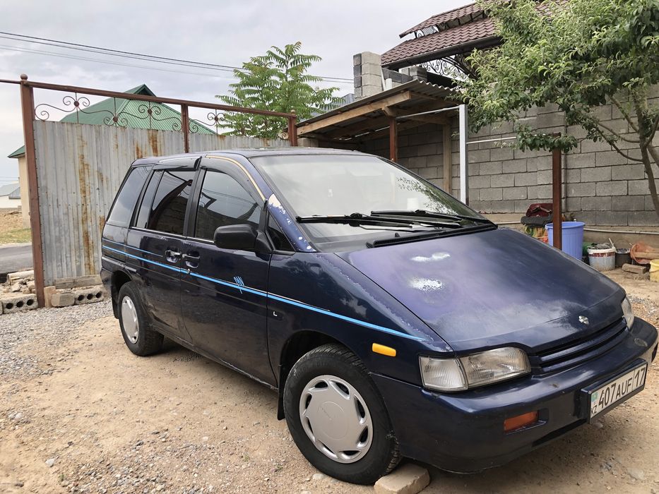 Nissan Praire PRO