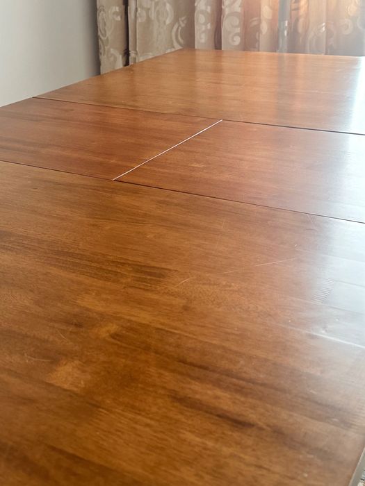 Продам стол натуральное дерево