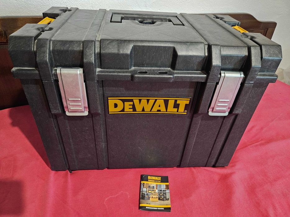Куфар за инструменти DeWALT TOUGHSYSTEM DS400