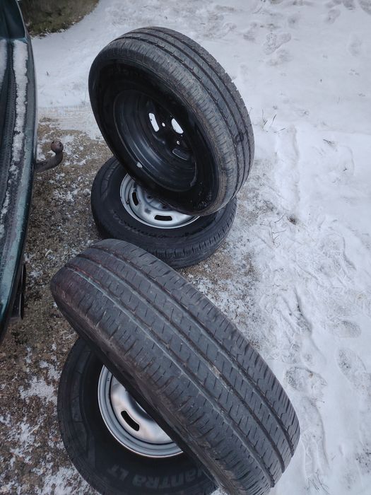 Set roti complete Ford Tranzit pe 16 de vară