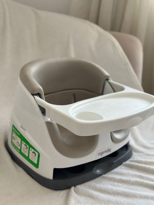Стульчик бустер для кормления ingenuity