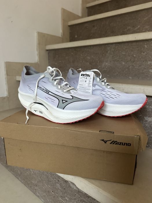 Mizuno Wave маратонки