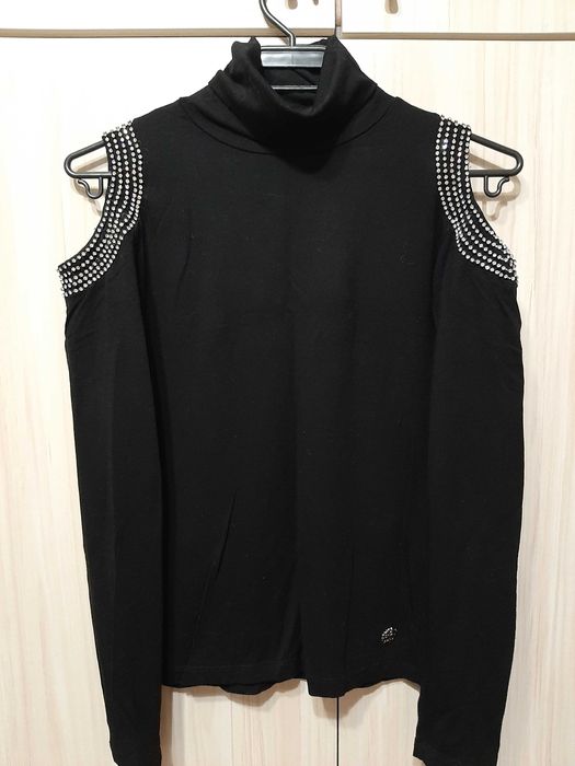 Ефектна блуза с поло яка