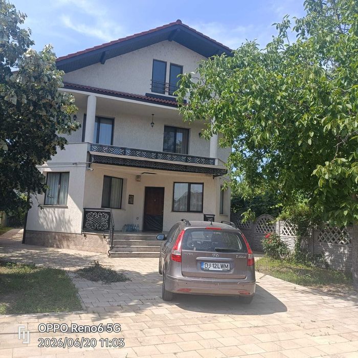 Casă de vânzare, 5 camere, 2012, teren 559 m.p.