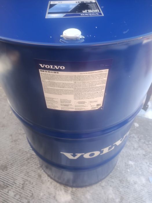 Продам масло Volvo