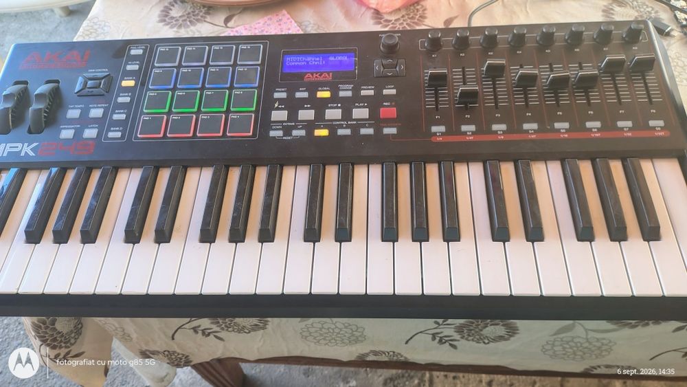 controler MIDI AKAI mpk249