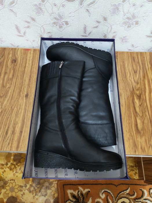 Женские сапоги GLAMOUR