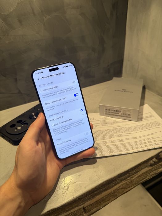 КАТО ЧИСТО НОВ Honor Magic 8 Pro 512 GB + гаранция