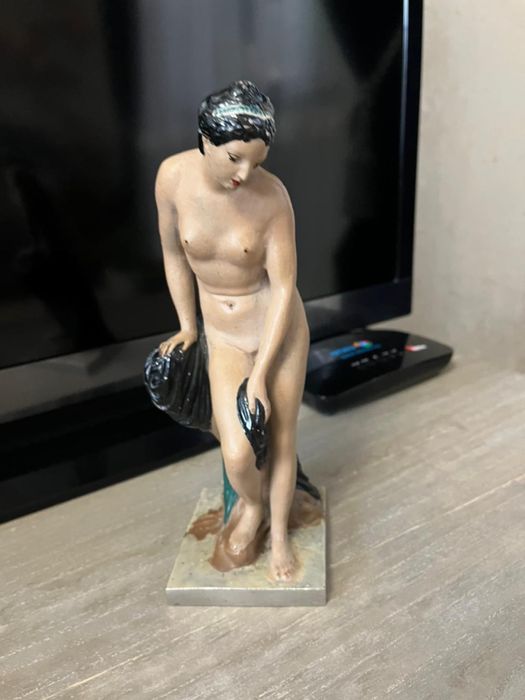 Франзуская статуэтка начала XX века