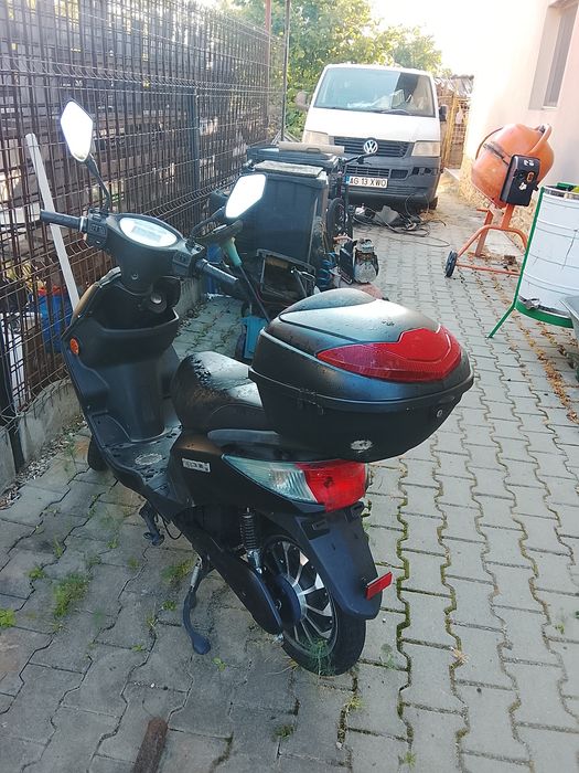 Vind scuter electric 25 km h funcțional