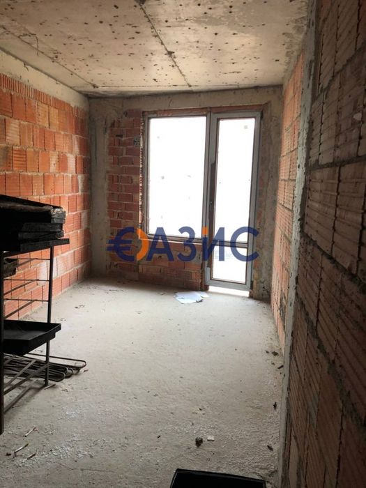 Продава се Къща в Несебър - 550 кв.м за 258 €/кв.м - Снимка #4