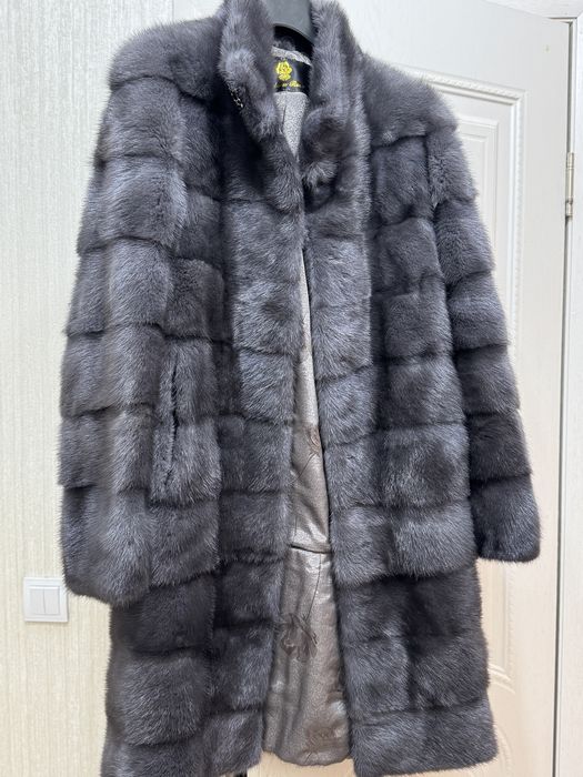 Шуба норковая графитового цвета