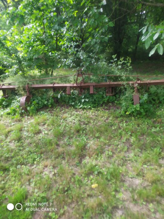 Продавам колтиватор за слънчоглед и царевица български