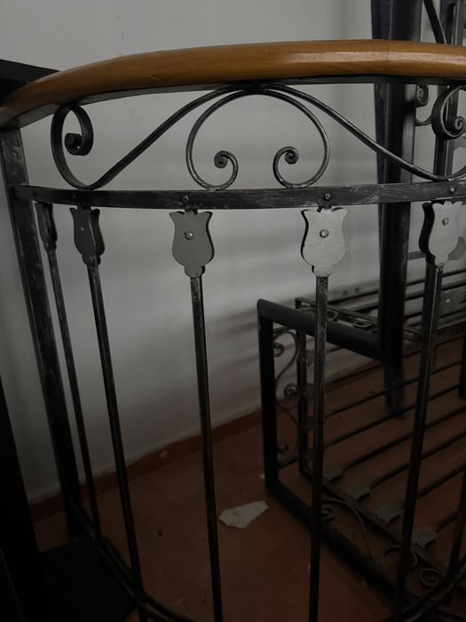 Парчета ограда или парапет