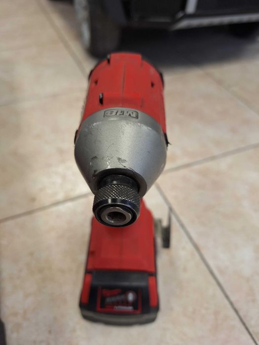 Комплект машини Milwaukee М18-BLCPP2B-402C