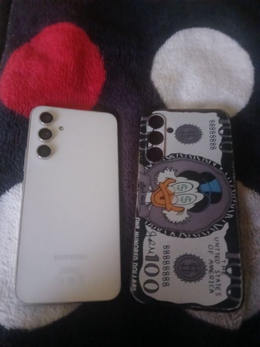 Vând Samsung a54 5g Aproape nu foarte puțin folosit