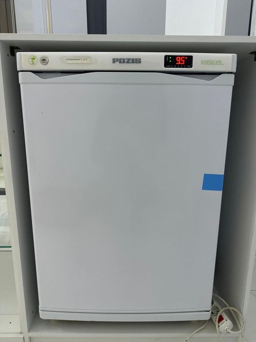 Продам мебель под бизнес (аптека)