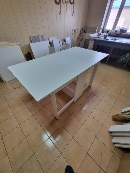 Стол книжка белые