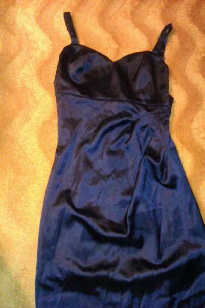 Уникална дамска сатенена рокля