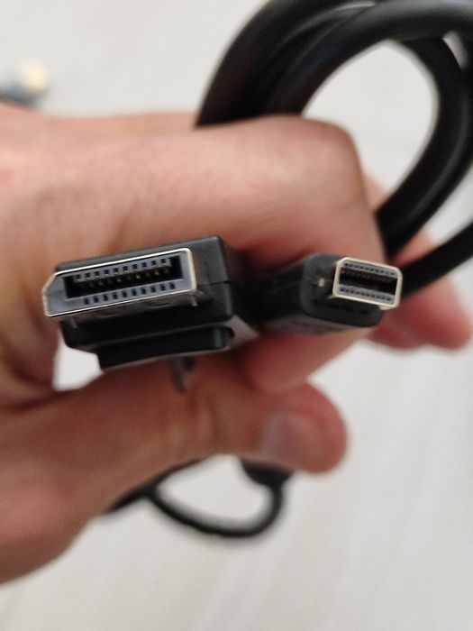 Кабели Display Port (DP) разные