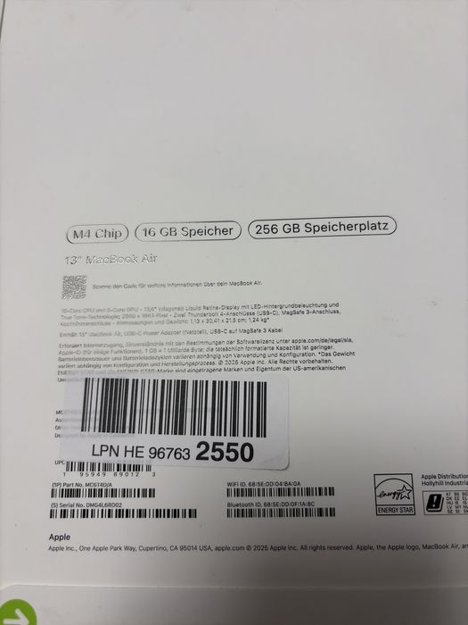 Macbook air 13 m4 chip sigilat 256 gb