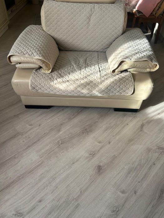 Продам диван и 2 кресла