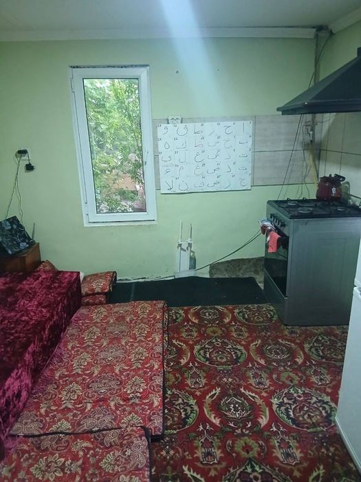 Hovli uchastka sotiladi