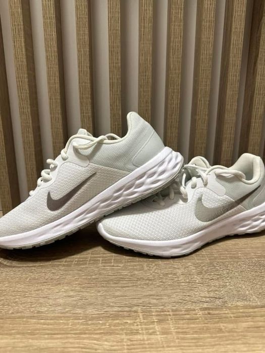Маратонки nike оригинал