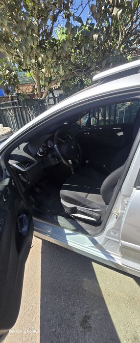 Peugeout 207 sw 1.6i