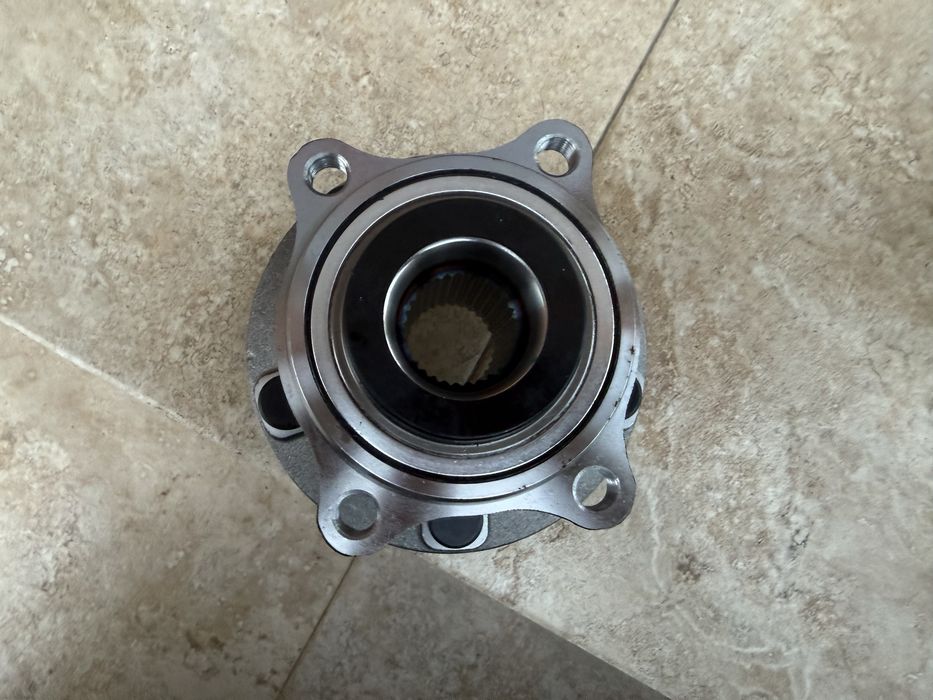 *Чисто Нова* Лагер главина за Hyndai Santa Fe/Kia Sorento