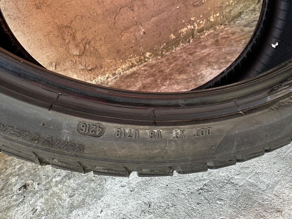 Vand anvelope de iarna 245/35 R21