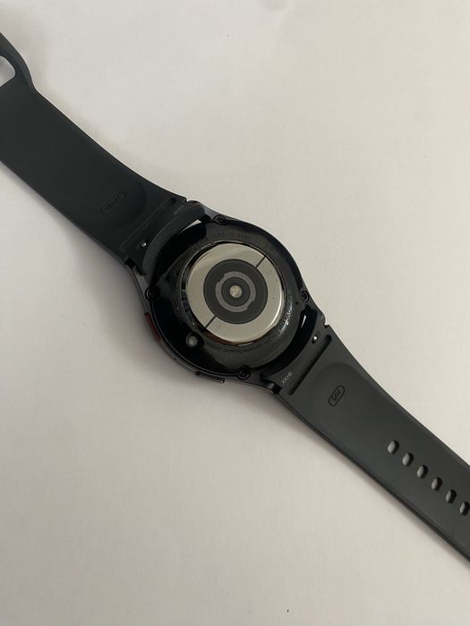 Часы samsung Galaxy Watch 5