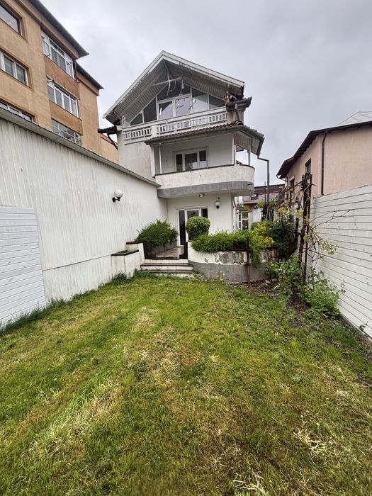 Casa de Inchiriat , Str. Stefan Cel Mare