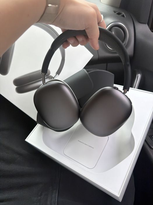 Airpods Max Space Gray
